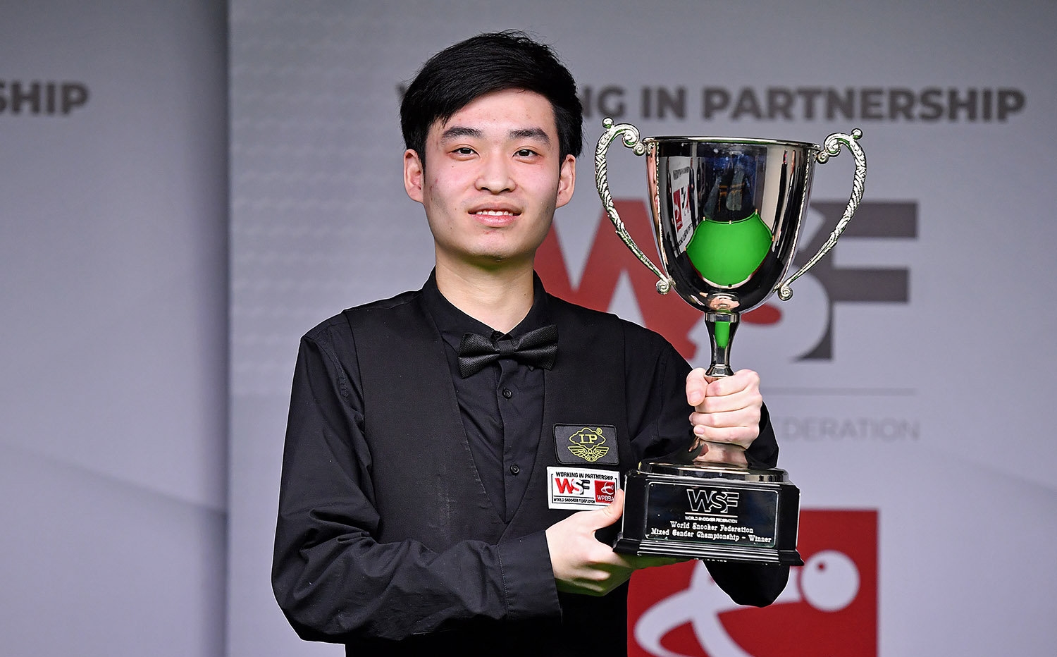 继承了父亲 继承了父亲