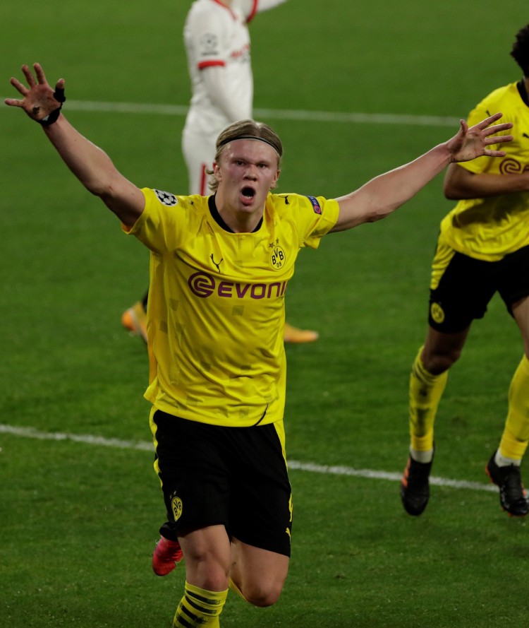 而聚勒则以 而聚勒则以