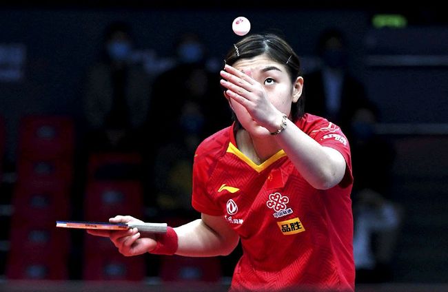 脚下球的控 脚下球的控